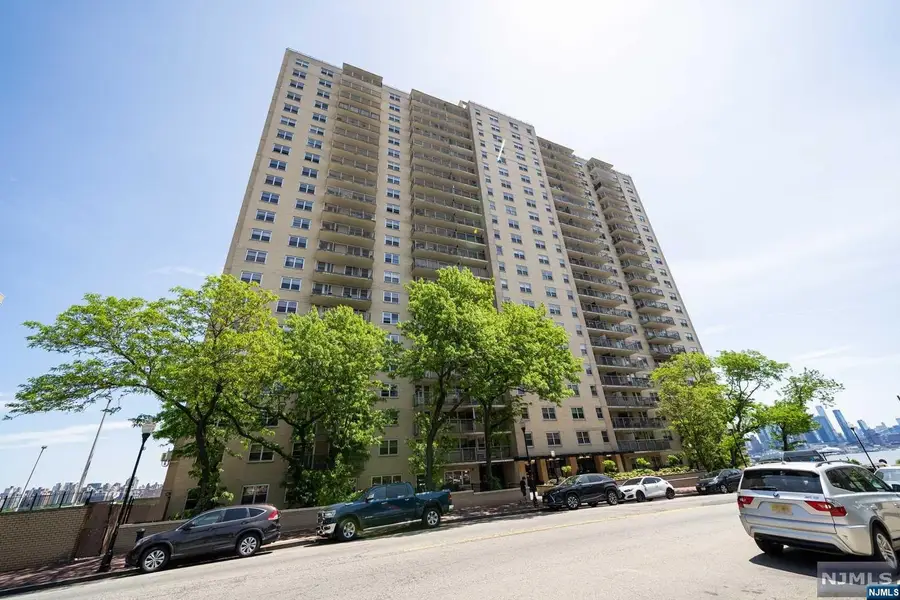 6600 Boulevard East 11E, West New York, NJ 07093 - Image #2