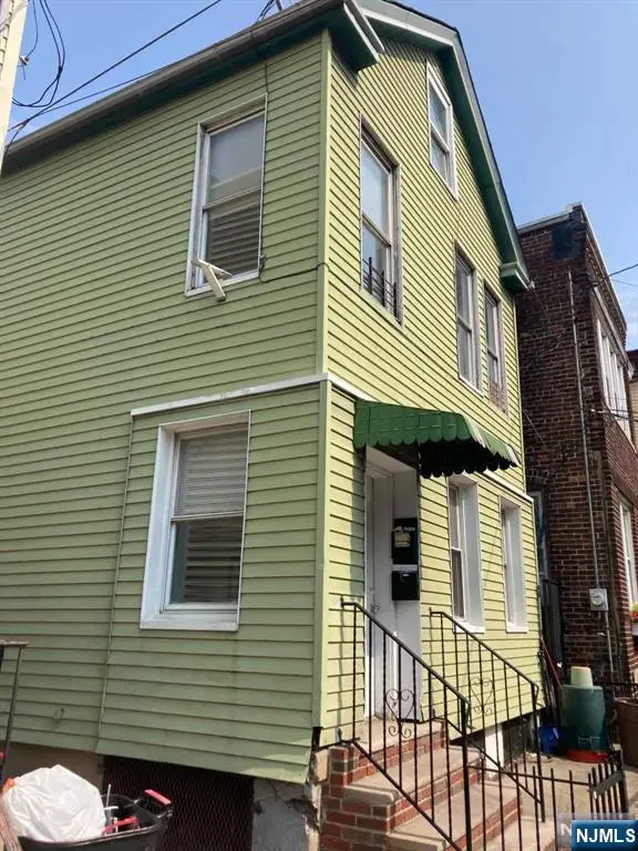 1515 Manhattan Avenue, Union City, NJ 07087 - Image #1