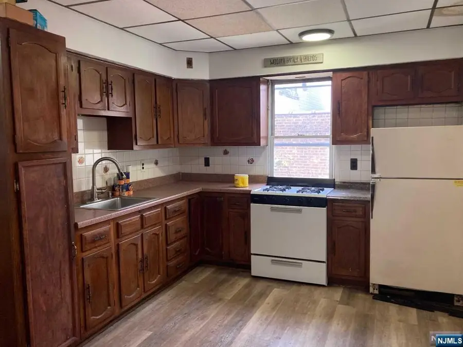 1515 Manhattan Avenue, Union City, NJ 07087 - Image #3