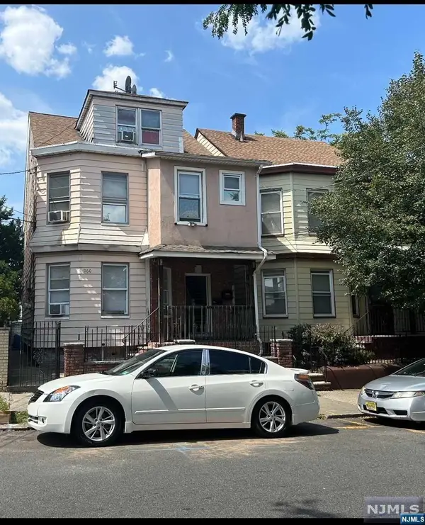 960 E 24th Street, Paterson, NJ 07513