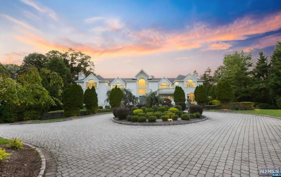 51 Chestnut Ridge Road, Saddle River, NJ 07458 - Image #2