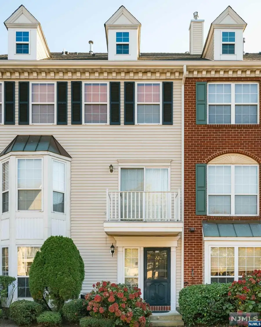 22 Redwood Street, Jersey City, NJ 07305 - Image #3