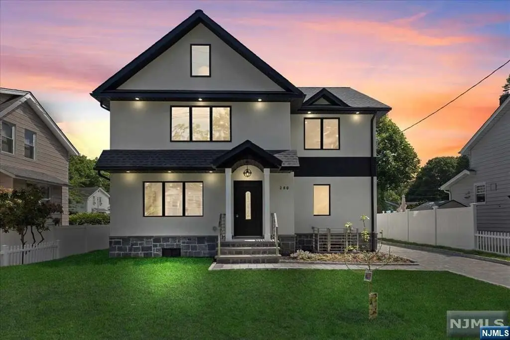 280 Hickory Avenue, Bergenfield, NJ 07621 - Image #1