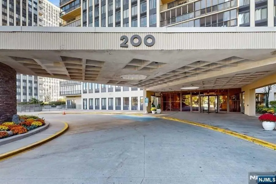 200 Winston Drive 418, Cliffside Park, NJ 07010 - Image #2