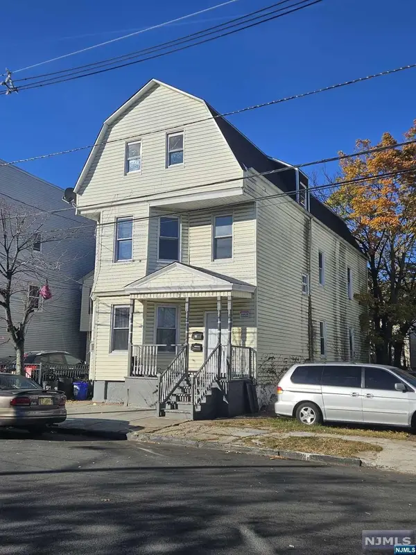 733 S 14th Street, Newark, NJ 07103