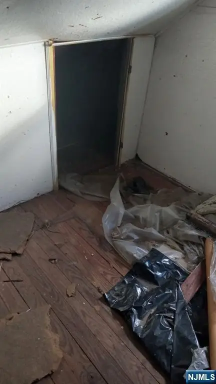 69 Hobson Street, Newark, NJ 07112 - Image #3