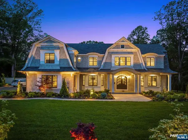 396 Knollwood Road, Ridgewood, NJ 07450