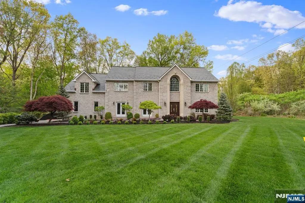 7 Orchard Lane, Old Tappan, NJ 07675 - Image #1