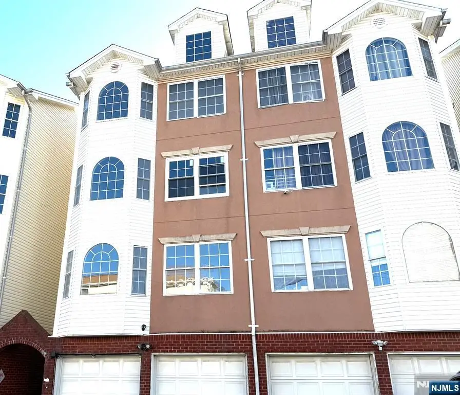 568 Pennsylvania Avenue, Elizabeth, NJ 07201 - Image #2