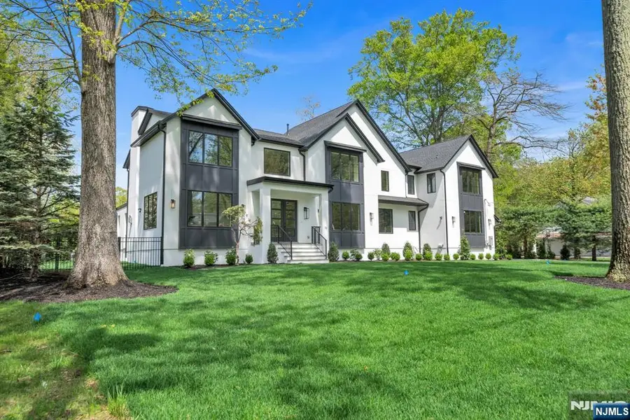 16 Donnybrook Drive, Demarest, NJ 07627 - Image #2