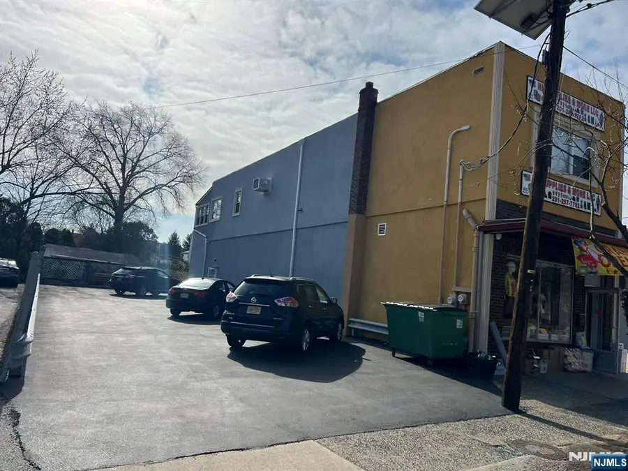 460 Boulevard, Hasbrouck Heights, NJ 07604 - Image #2