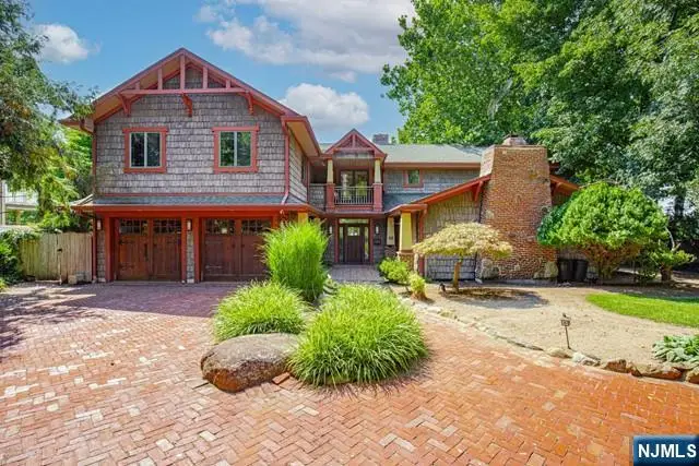 12 Alcott Road, Mahwah, NJ 07430 - Image #1