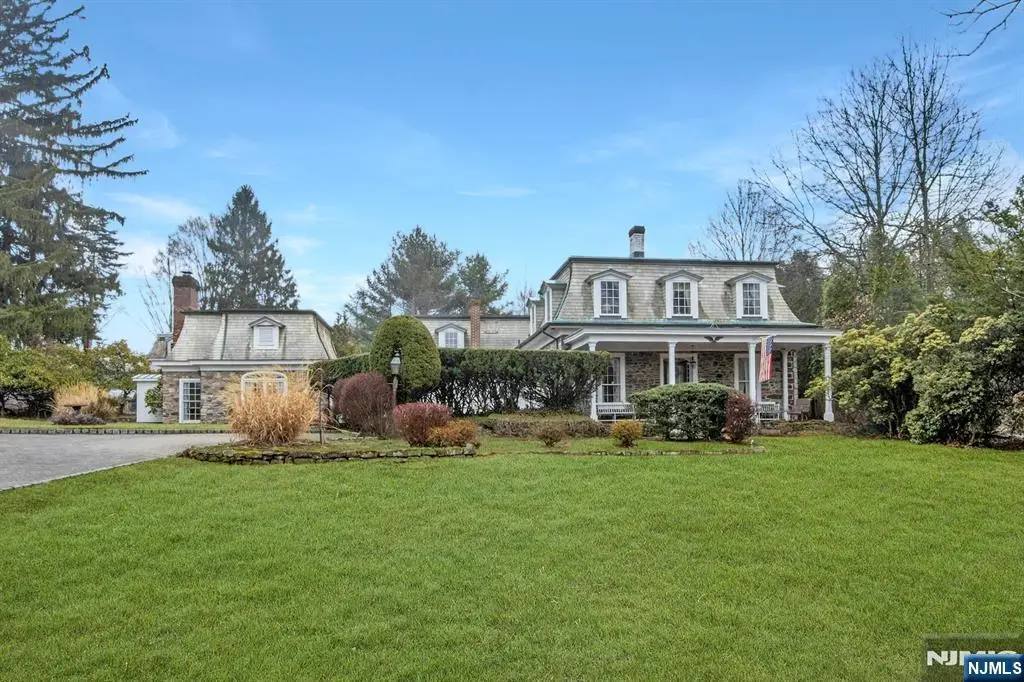 136 Chestnut Ridge Road, Saddle River, NJ 07458 - Image #1