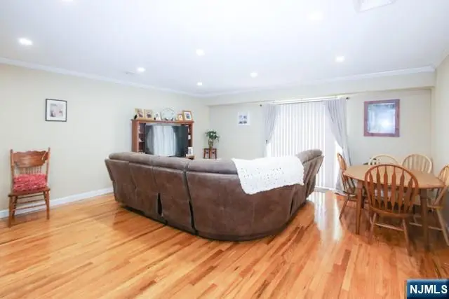 40-44 Rome Street 3, Newark, NJ 07105 - #2