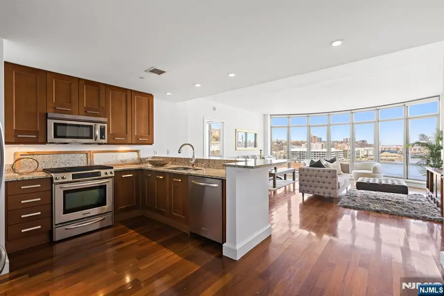 8100 River Road 1013, North Bergen, NJ 07047 - Image #3