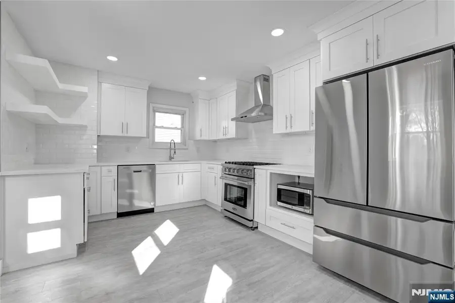 384 W Palisade Avenue, Englewood, NJ 07631 - Image #3