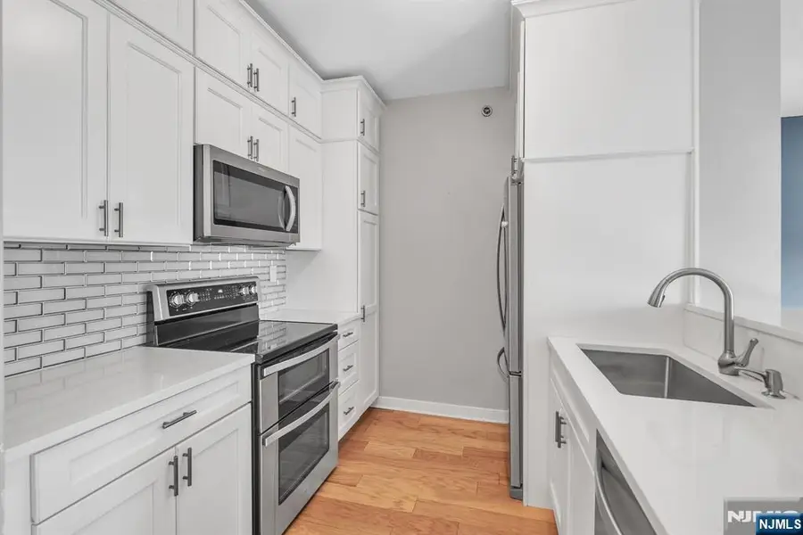 24 Ave At Port Imperial 419, West New York, NJ 07093 - Image #2