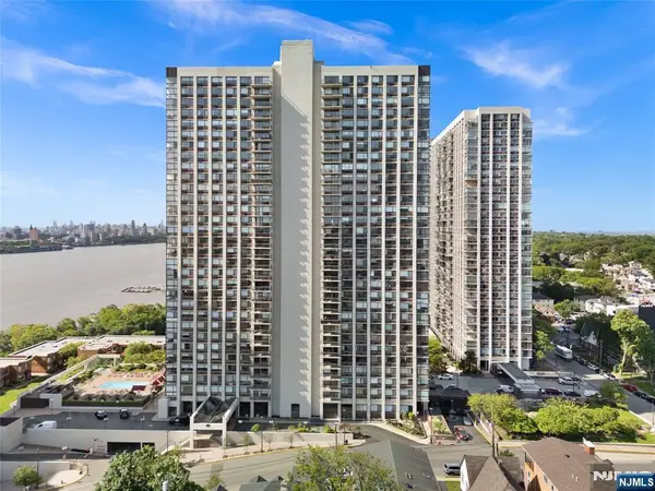 200 Old Palisade Road 21-J, Fort Lee, NJ 07024