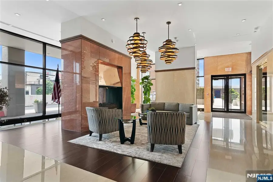 200 Old Palisade Road 21-J, Fort Lee, NJ 07024 - Image #3