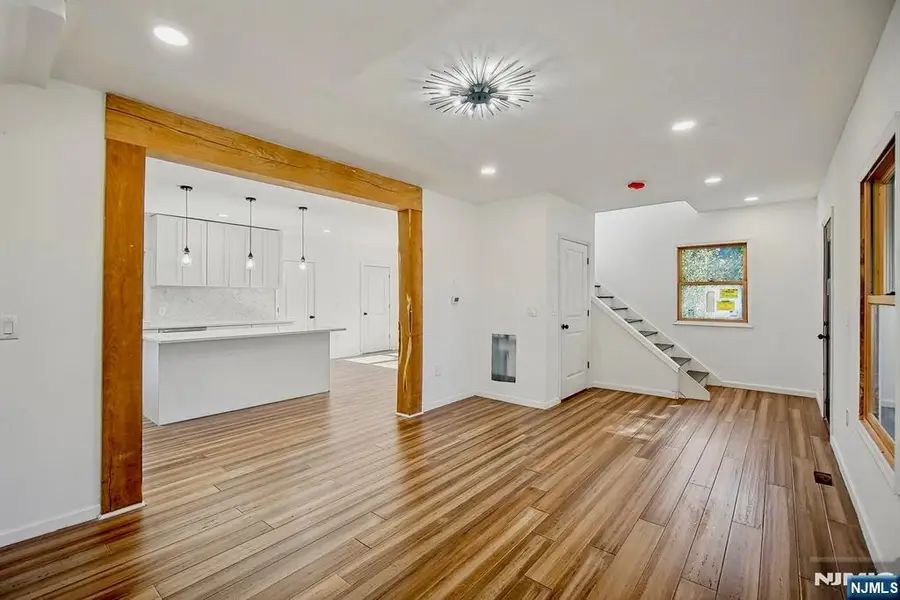 1899 Washington Valley Road, Martinsville, NJ 08836 - Image #2