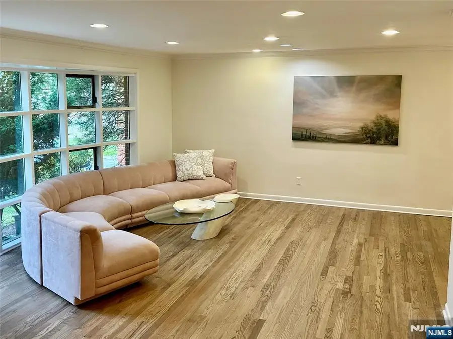 526 Rutland Avenue, Teaneck, NJ 07666 - Image #3