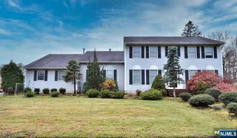 8 Winfield Court, Fairfield, NJ 07004 - Image #1