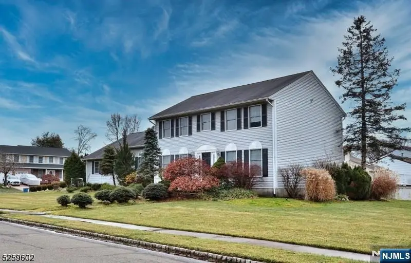 8 Winfield Court, Fairfield, NJ 07004 - Image #2