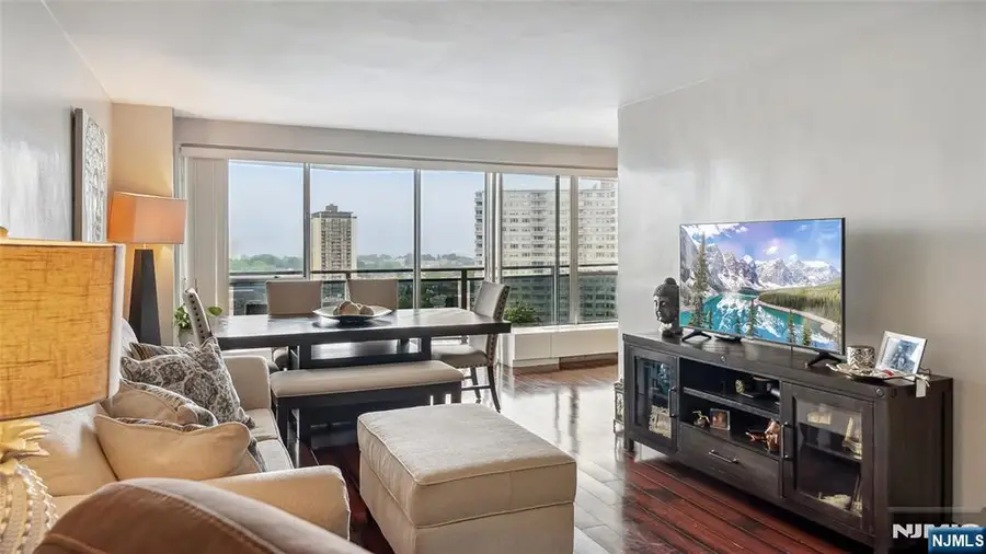 2077 Center Avenue 18c, Fort Lee, NJ 07024 - Image #3