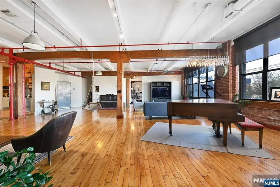 1620 Manhattan Avenue C3, Union City, NJ 07087 - Image #2