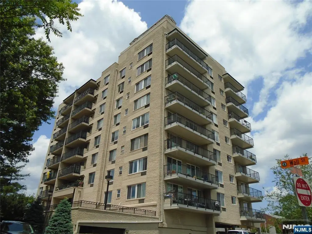 1 Wall Street 8-C, Fort Lee, NJ 07024 - Image #1
