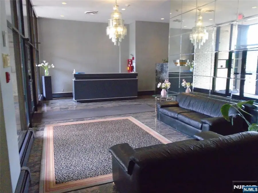 1 Wall Street 8-C, Fort Lee, NJ 07024 - Image #2