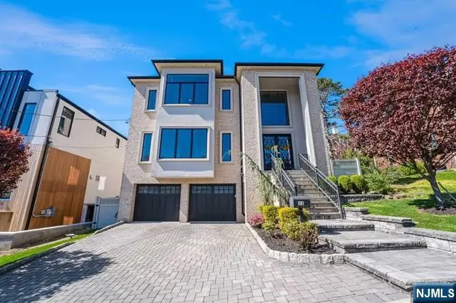 12 Cortland Place, Cliffside Park, NJ 07010 - #1