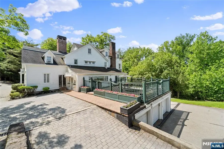 9 E Saddle River Road, Saddle River, NJ 07458 - Image #3