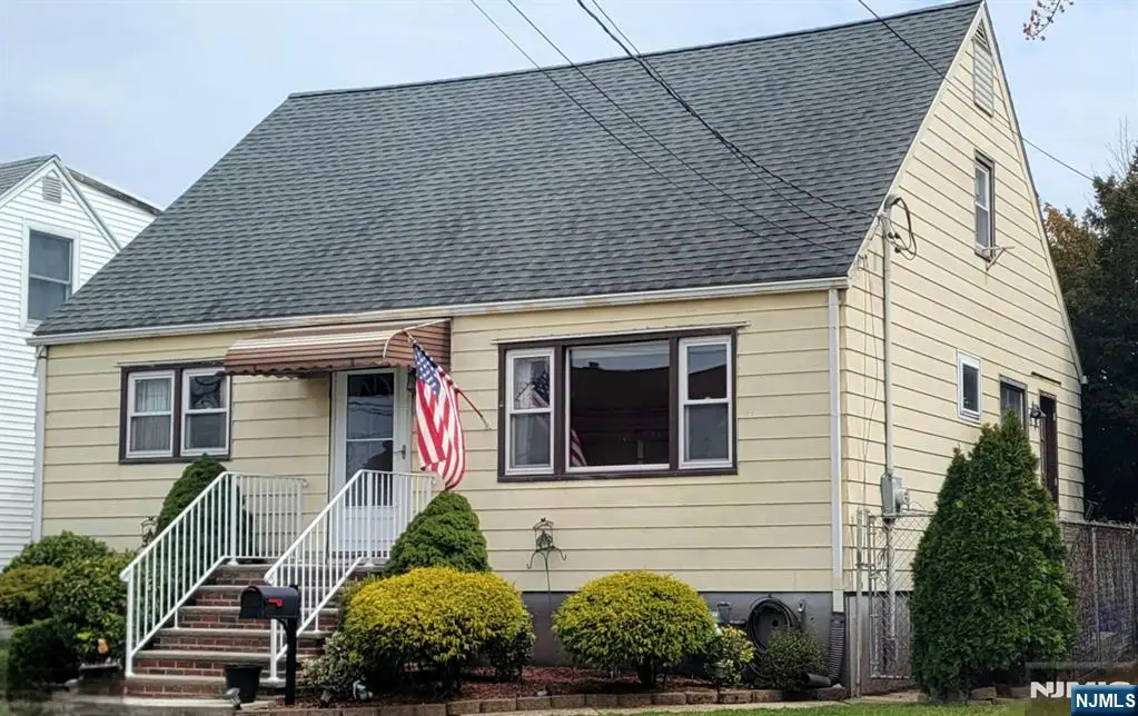 733 Louise Court, Lyndhurst, NJ 07071 - Image #1