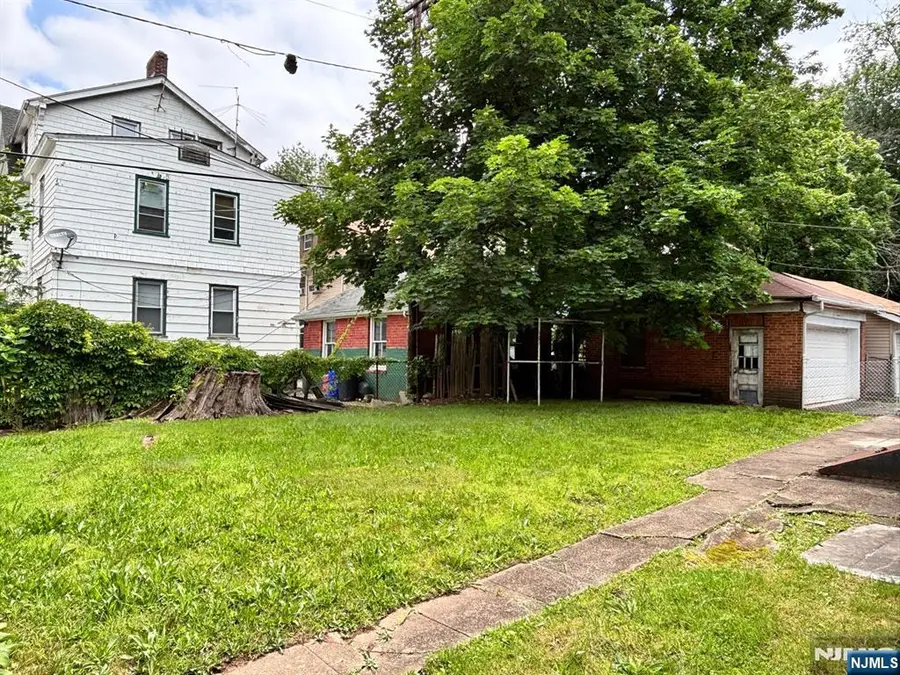 59 Pomona Avenue, Newark, NJ 07112 - Image #3