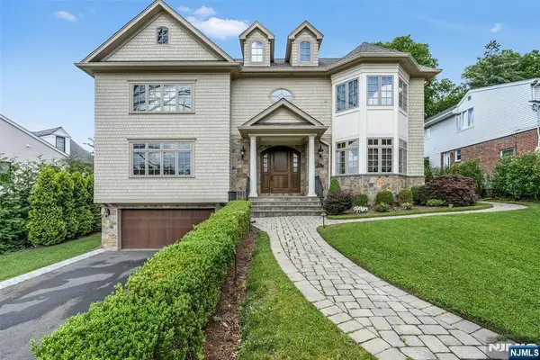 591 Warwick Avenue, Teaneck, NJ 07666