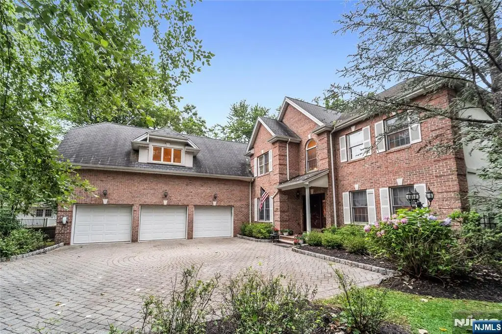 136 Tappan Road, Norwood, NJ 07648 - Image #1