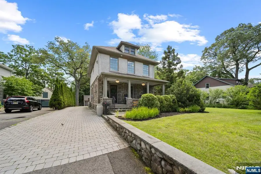 30 Highwood Avenue, Midland Park, NJ 07432 - Image #2