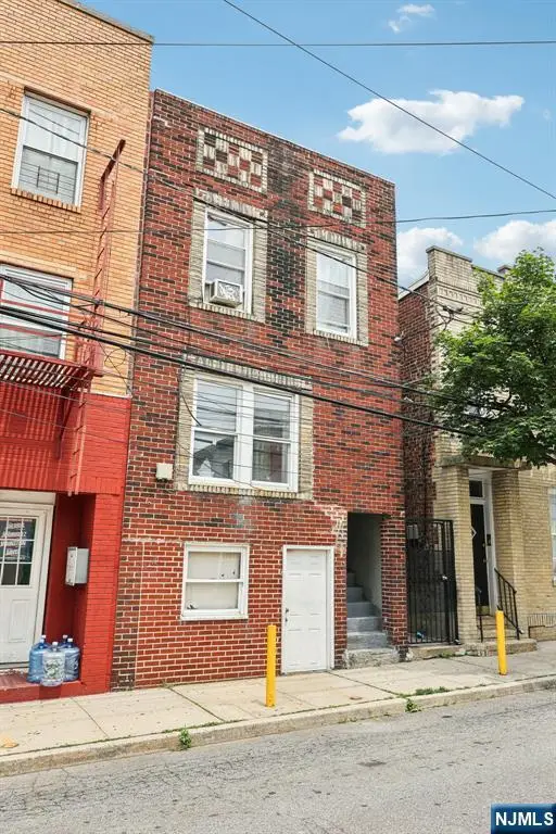 534 Lincoln Street, Union City, NJ 07087 - Image #2