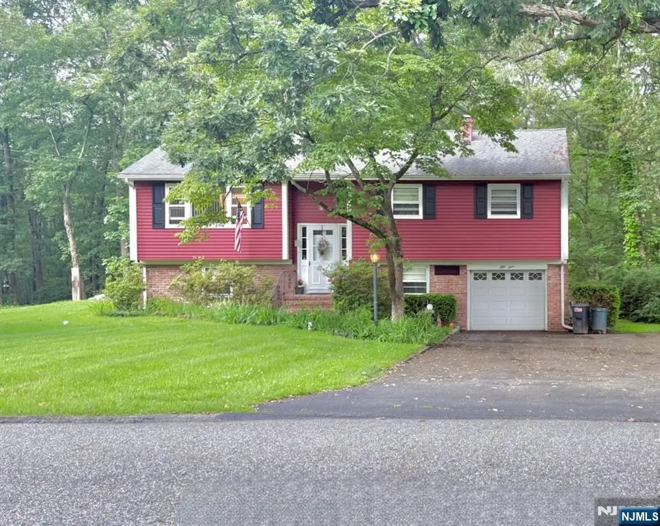 54 Alta Vista Drive, Ringwood, NJ 07456 - Image #1