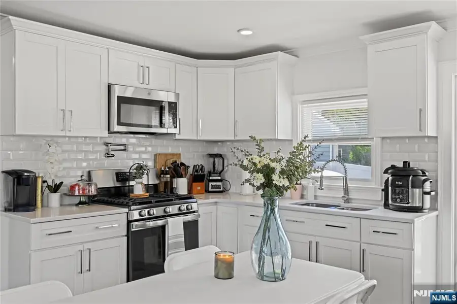 65 Delmar Place, Irvington, NJ 07111 - Image #3