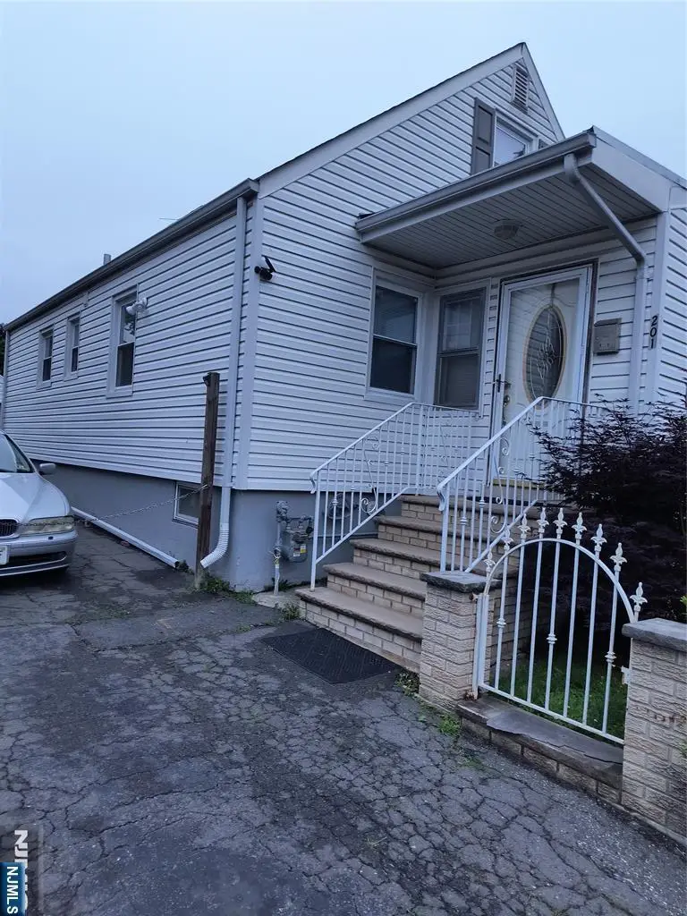 201 Hussa, Linden, NJ 07036 - Image #2
