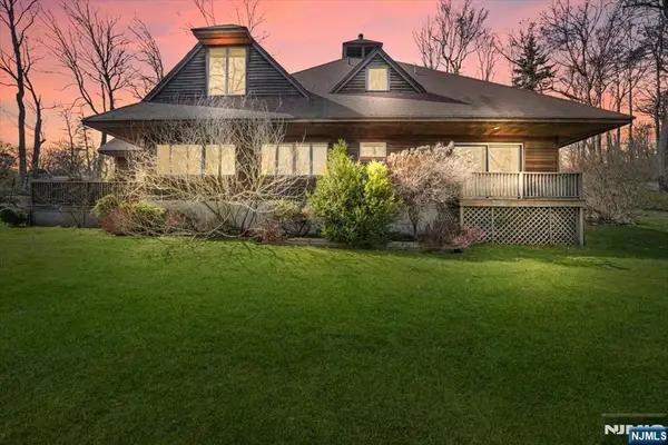 1 Lookout Road, Tuxedo Park, NY 10987