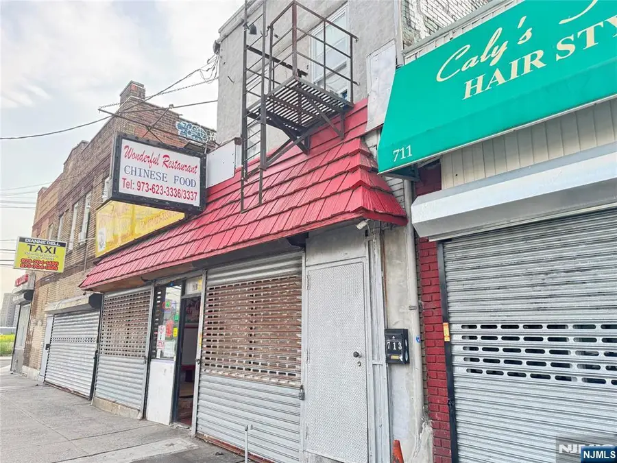 713 Frelinghuysen Avenue, Newark, NJ 07114 - Image #2