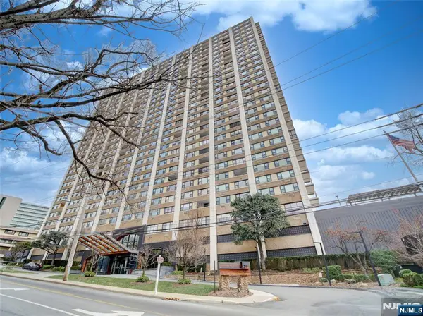 250 Gorge Road 26A, Cliffside Park, NJ 07010