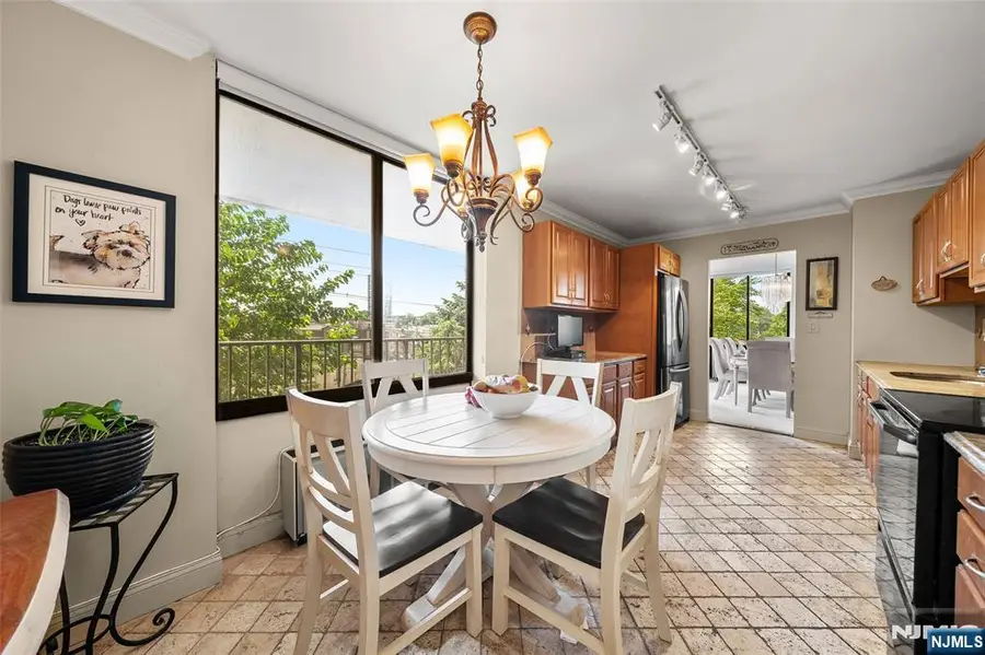 300 Winston Drive 103, Cliffside Park, NJ 07010 - Image #3