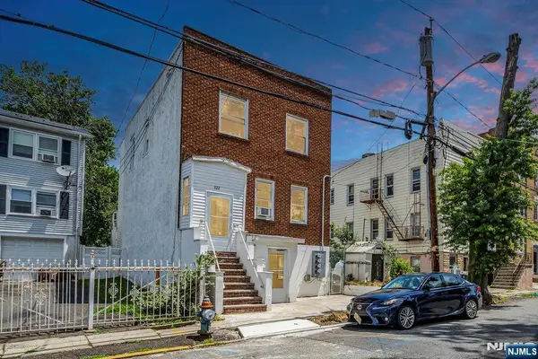 122 Harper Avenue, Irvington, NJ 07111