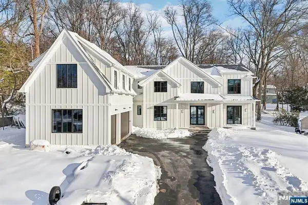 91 Macarthur Avenue, Closter, NJ 07624