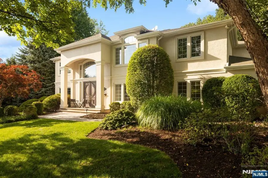 8 Church Court, Closter, NJ 07624 - Image #2