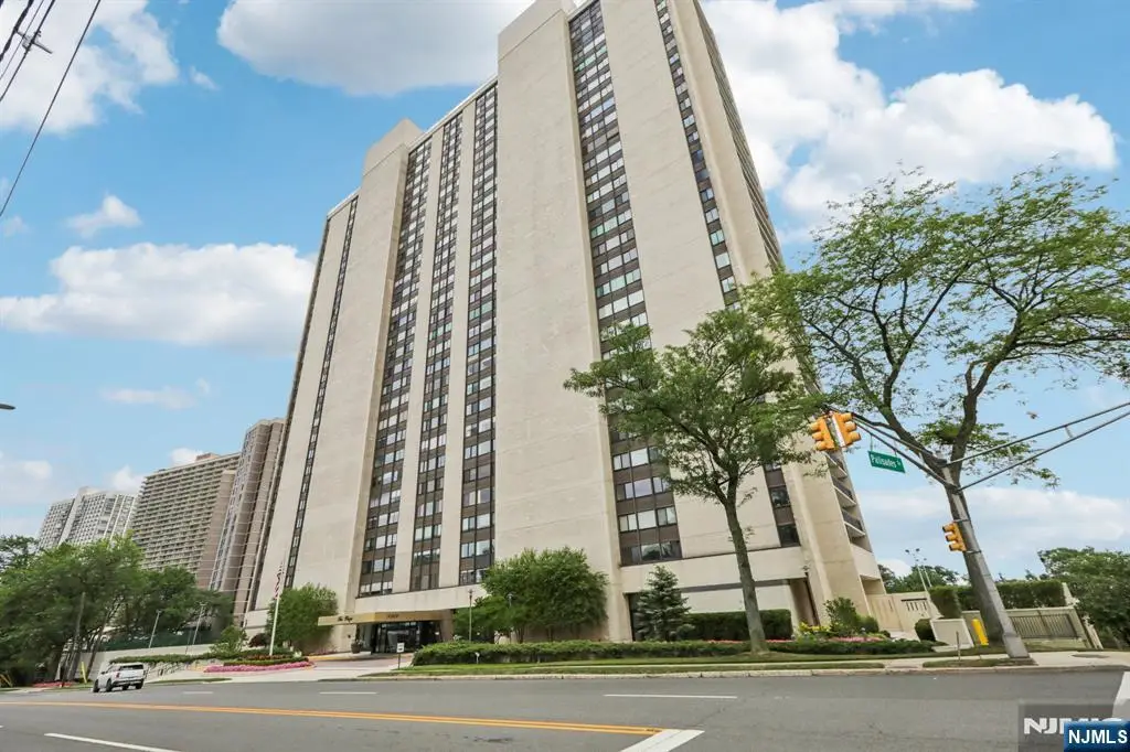 1500 Palisade Avenue 27C, Fort Lee, NJ 07024 - Image #1